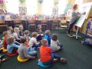 Zdjęcie z lekcji bibliotecznej