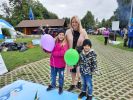 Na zdjęciu uczestnicy wielkoformatowej gry planszowej
