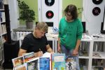 Zdjęcie uczestnikow spotkania autorskiego z Markiem kaminskim