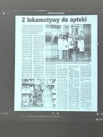 Zdjęcie przedstawiające slaj z rzutnika i ludzi