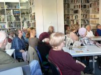 Zdjęcie przedstawiające ludzi